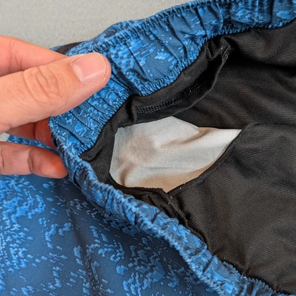 Lululemon Athletic Shorts Mens Small Blue Digital Camo Lined Running Training‎